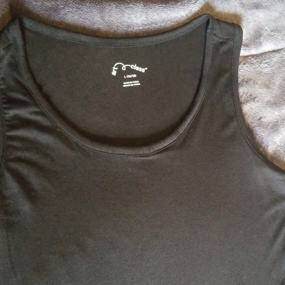 Top - Picture 2 of 2